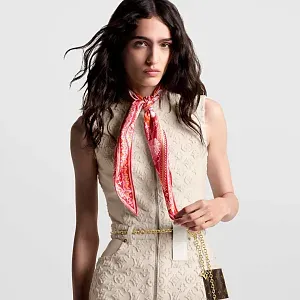 Louis Vuitton Шарф-лозанж Ocean Rose Fuchsia - фото 2