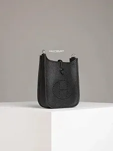 Hermès Сумка Evelyne 16 Black Clemence Palladium Hardware - фото 4