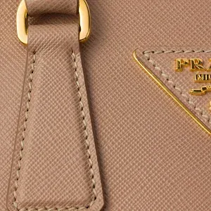 Prada Мини-сумка Galleria из сафьяновой кожи Powder Pink - фото 6