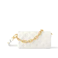 Louis Vuitton Клатч Coussin Creme - фото 1