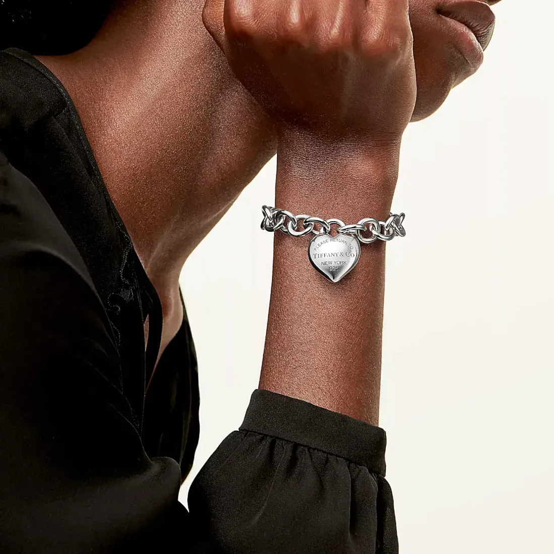 Tiffany & Co. Браслет Return to Full Heart Toggle Bracelet in Sterling Silver - фото 2