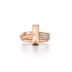 Tiffany & Co. Кольцо T T1 Ring with Diamonds Rose Gold - фото 1