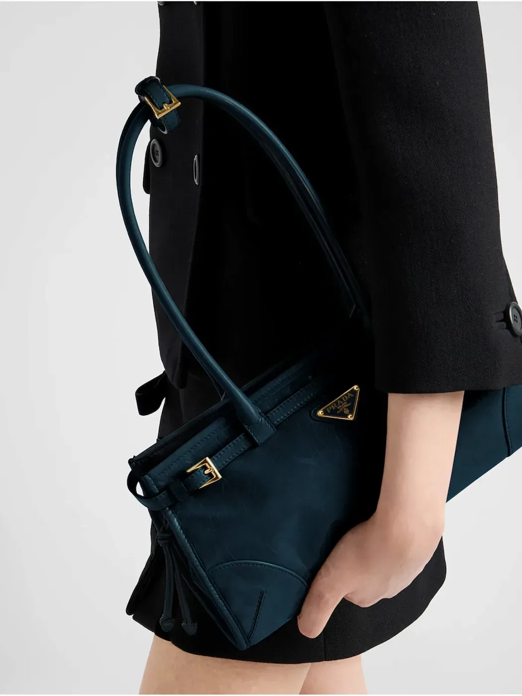 Prada Средняя кожаная сумка Denim - фото 9