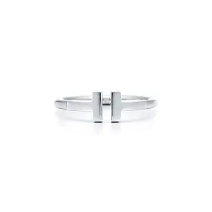 Tiffany & Co. Кольцо T Wire Ring White Gold - фото 1