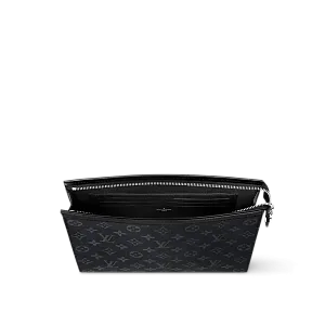 Louis Vuitton Pochette Voyage MM - фото 3