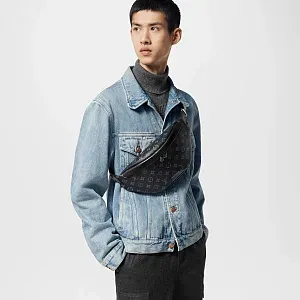 Louis Vuitton Поясная сумка Discovery PM - фото 2