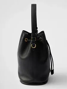 Prada Кожаная мини-сумка Black - фото 5