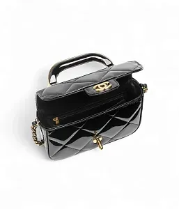 Chanel Мини-сумка с клапаном и ручкой сверху - фото 3