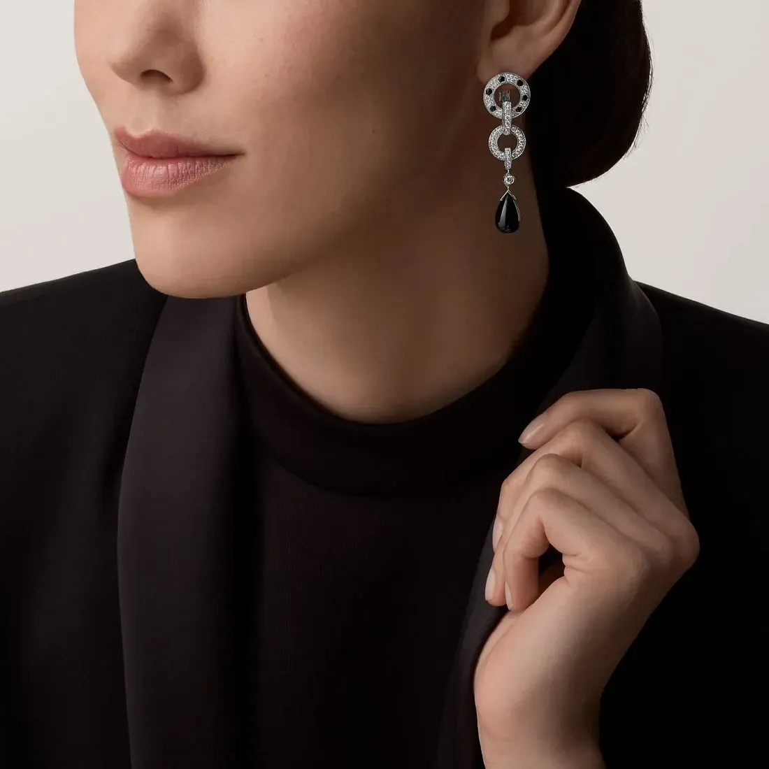 Cartier Серьги Panthere de earrings, paved - фото 2