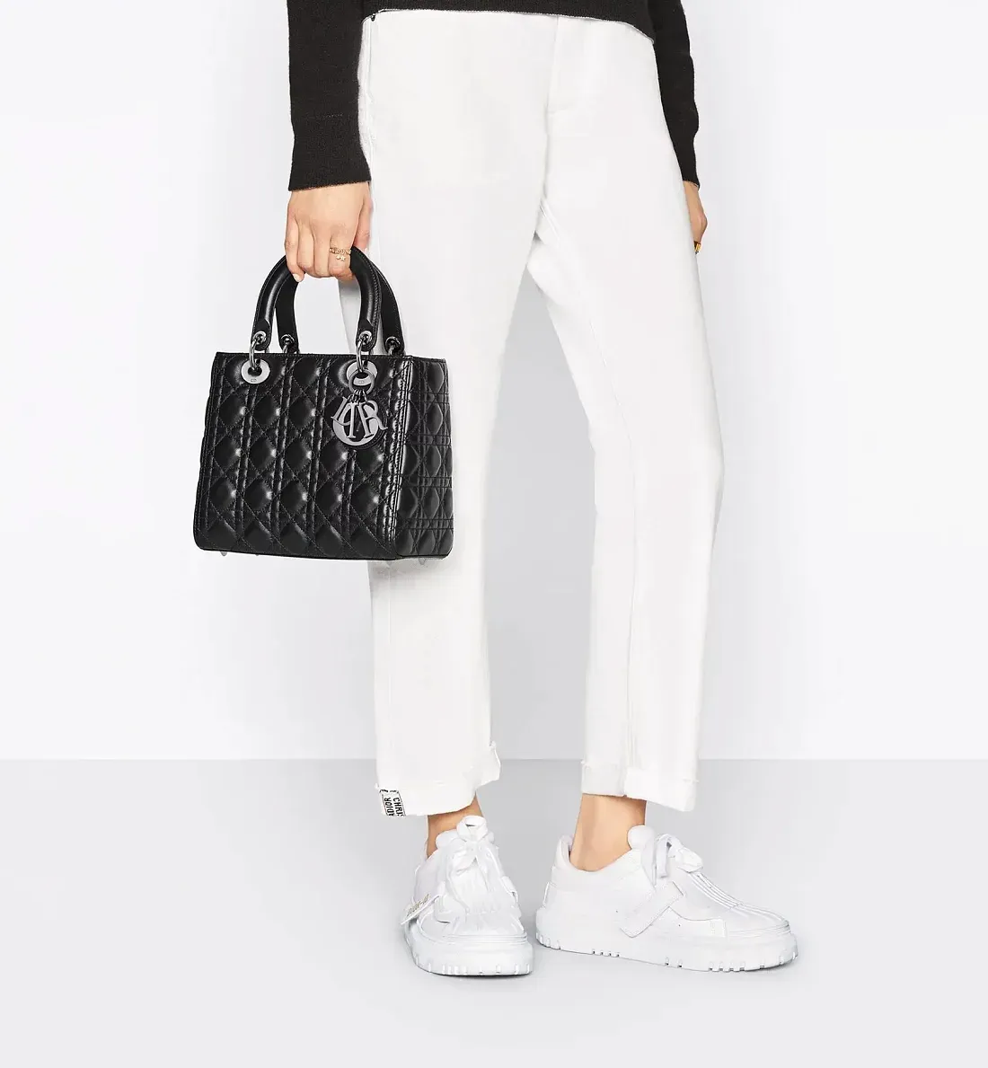 Dior Сумка Lady black grained cannage calfskin среднего формата - фото 2