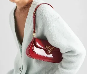 Prada Сумка из лакированной кожи Red - фото 2