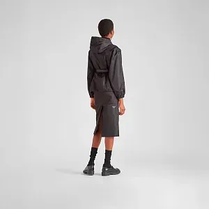 Prada Куртка-бомбер из Re-Nylon с капюшоном и сумкой - фото 5