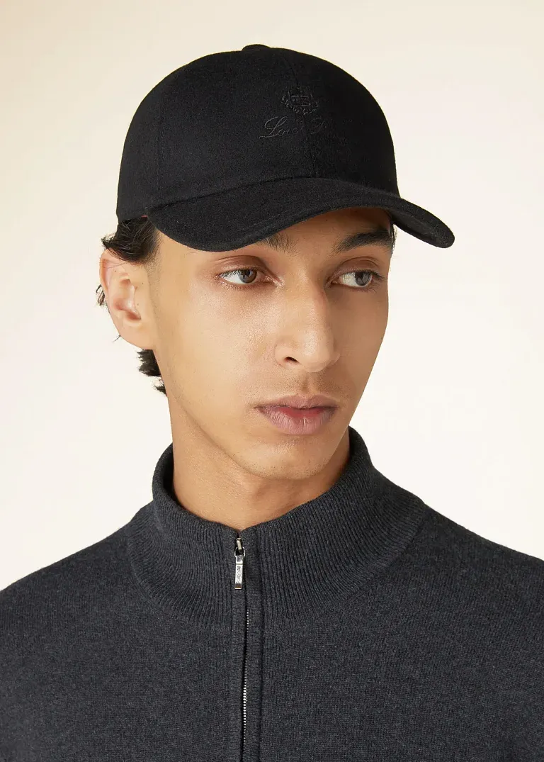 Бейсболка Loro Piana Black - фото 1