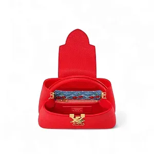 Louis Vuitton Сумка Capucines BB LV x TM - фото 4