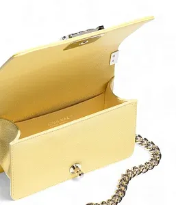 Chanel Сумка Boy Light Yellow - фото 3