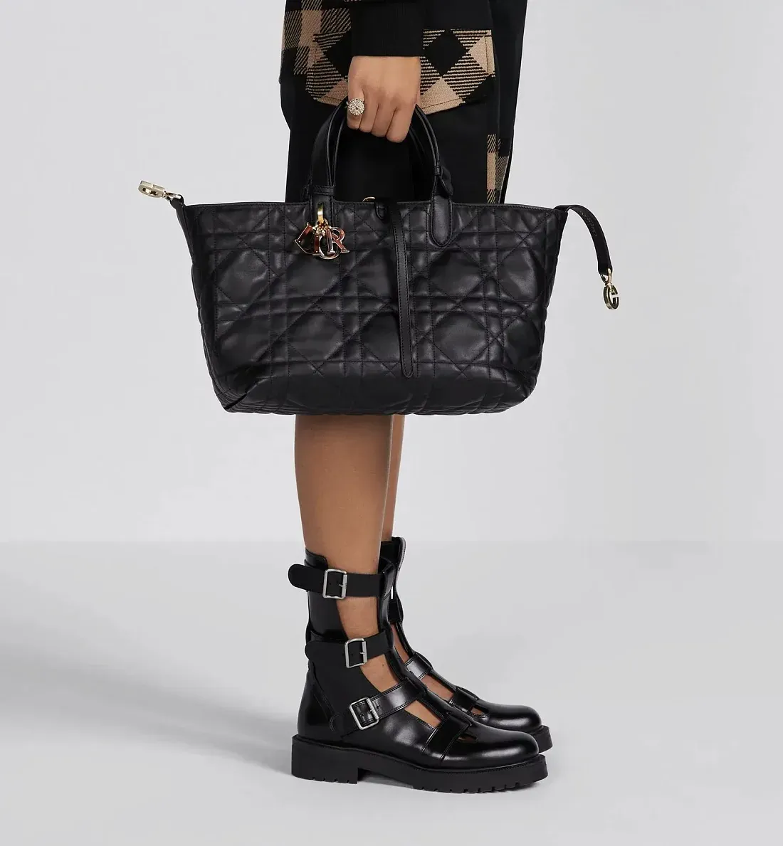 Dior Сумка Toujours среднего формата Black - фото 2