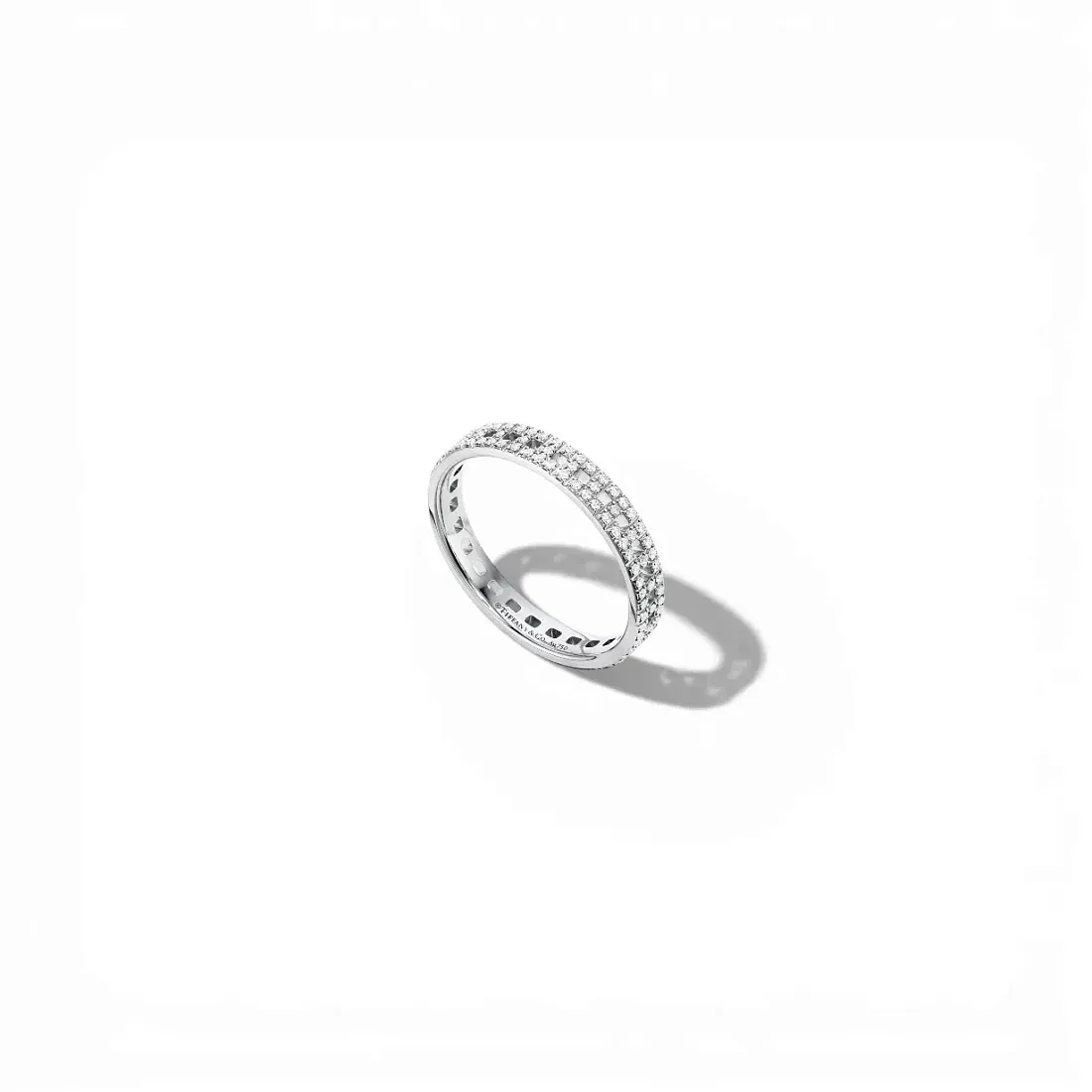 Tiffany & Co. Обручальное кольцо T True Narrow Ring in White Gold with Pave Diamonds - фото 3