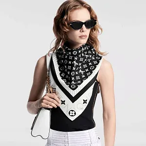 Louis Vuitton Платок-каре Monogram Infinity 90 Black - фото 3