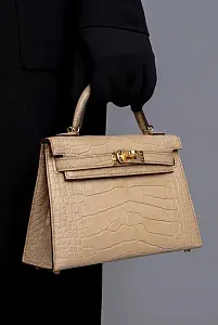 Hermès Сумка Kelly Sellier Mini 20 Chai Matte Alligator Gold Hardware - фото 2