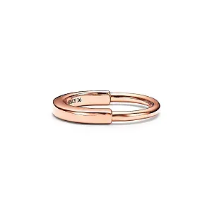 Tiffany & Co. Кольцо Lock Ring Men Rose Gold - фото 1