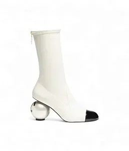 Chanel Кожаные сапоги White/Black - фото 1