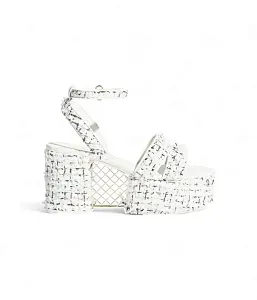 Chanel Твидовые сандалии White / Black - фото 1