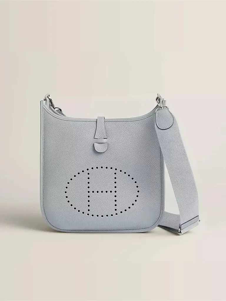 Сумка Hermes Evelyne 29 Bleu Glacier Clemence Palladium Hardware - фото 1