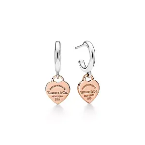 Tiffany & Co. Серьги Mini Hoop Earrings in Sterling Silver and Rose Gold - фото 1
