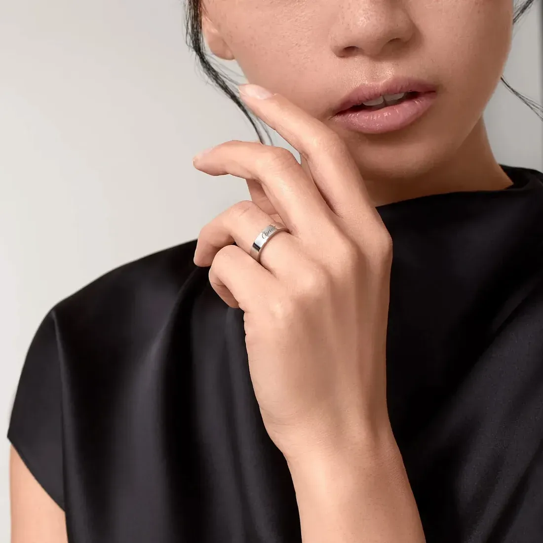 Cartier Обручальное кольцо C de Men 4 мм Platinum - фото 2