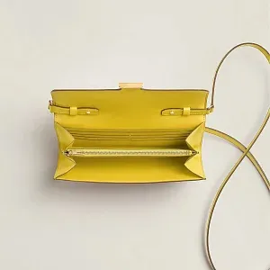 Hermès Кошелек Constance To Go Jaune de Naples Epsom Gold Hardware - фото 3