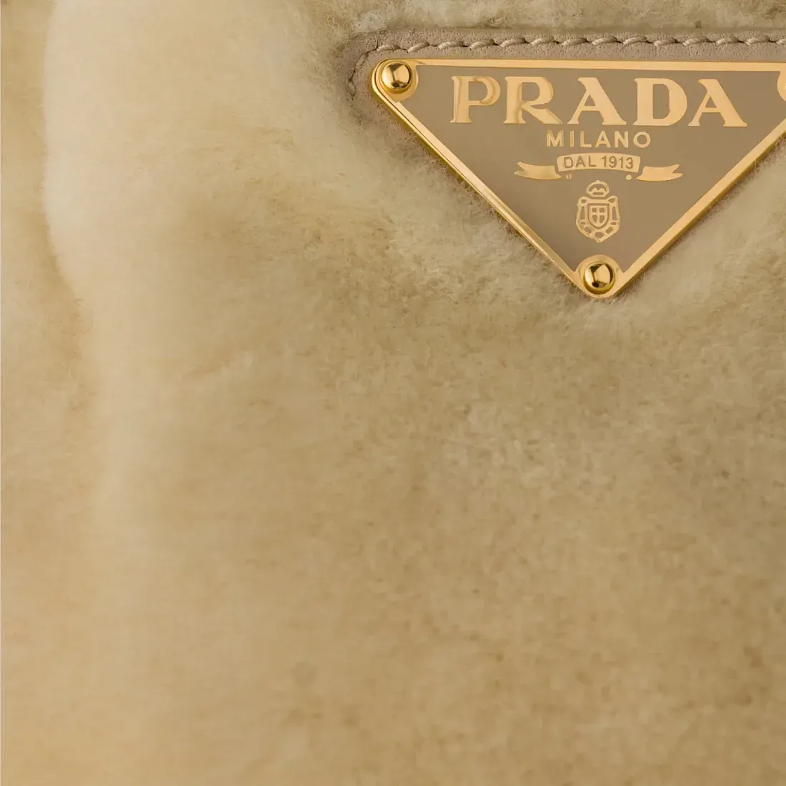 Prada Мини-сумка из овчины - фото 6