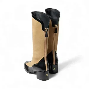 Chanel Велюровые сапоги Beige/Black - фото 2
