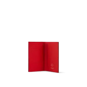 Louis Vuitton Обложка для паспорта Candy Red - фото 1