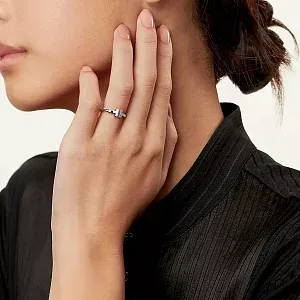 Tiffany & Co. Кольцо T Wire Ring White Gold - фото 2