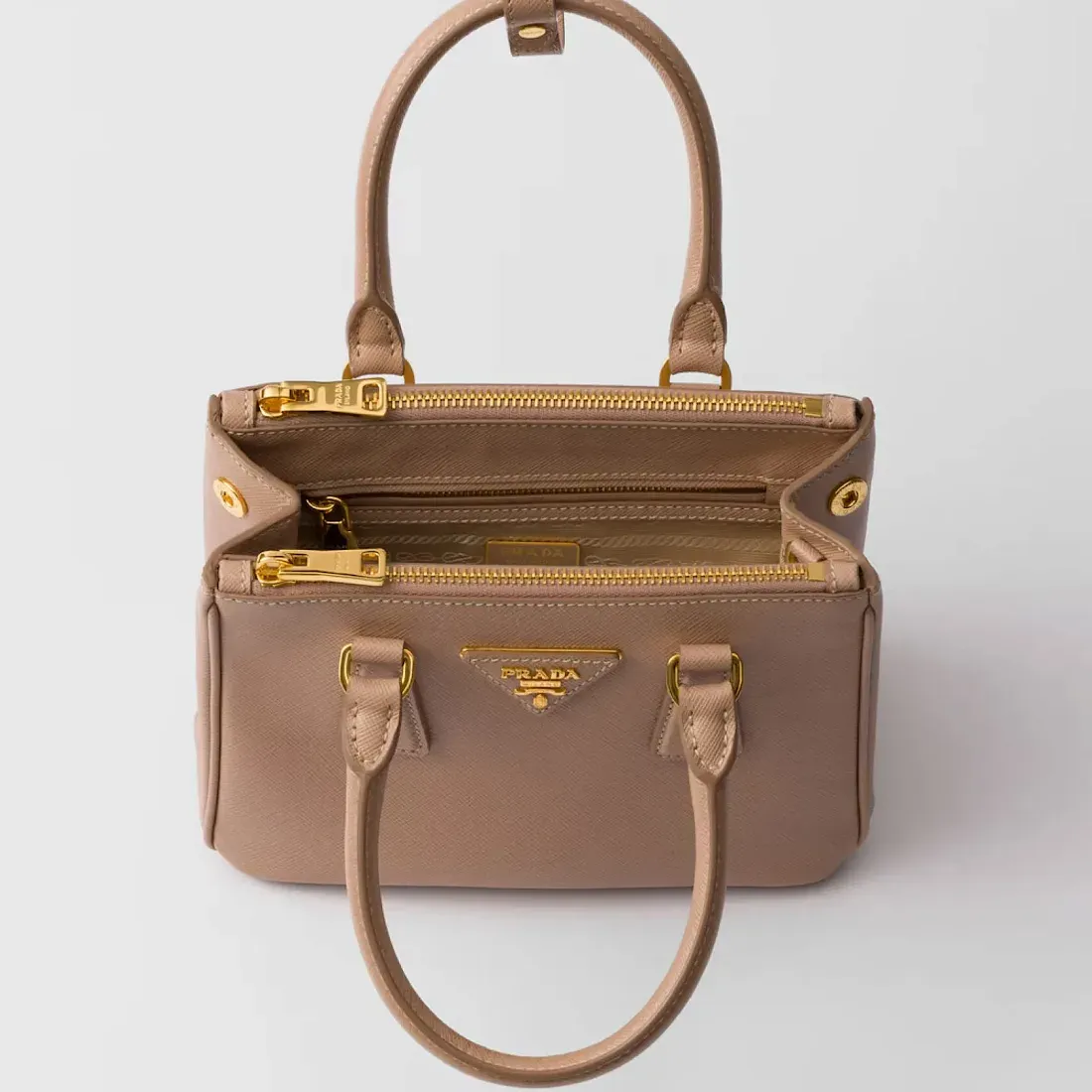 Prada Мини-сумка Galleria из сафьяновой кожи Powder Pink - фото 4
