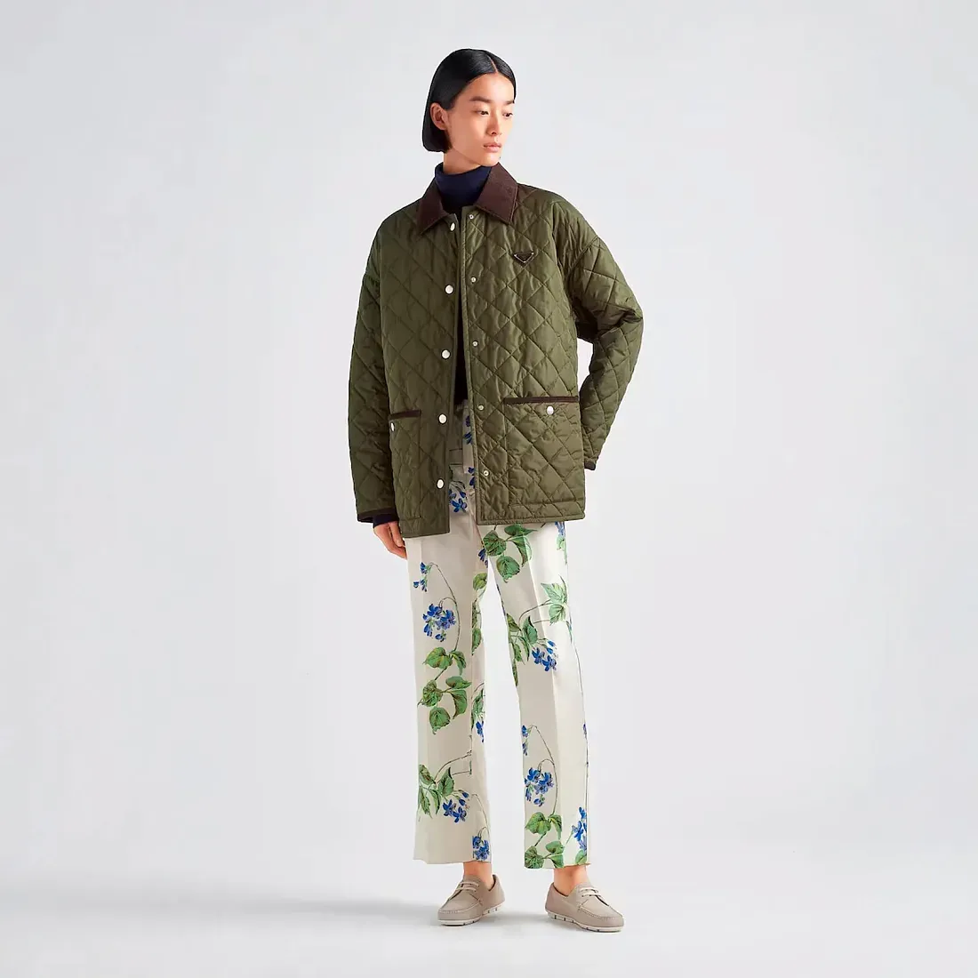 Prada Легкая куртка из Re-Nylon Military Green - фото 2