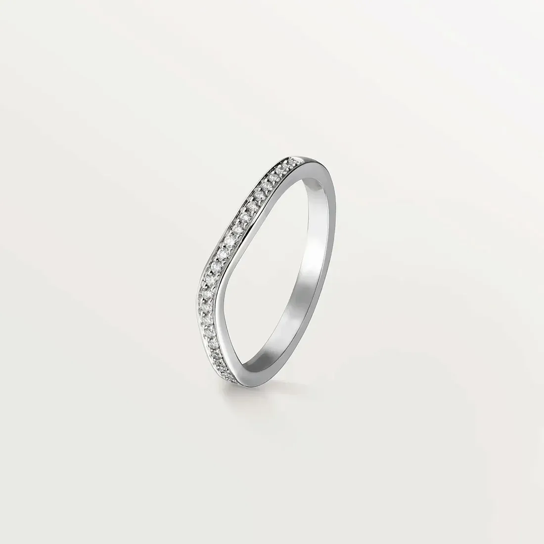 Cartier Обручальное кольцо c изгибом и бриллиантовым паве Ballerine 2 мм - фото 2