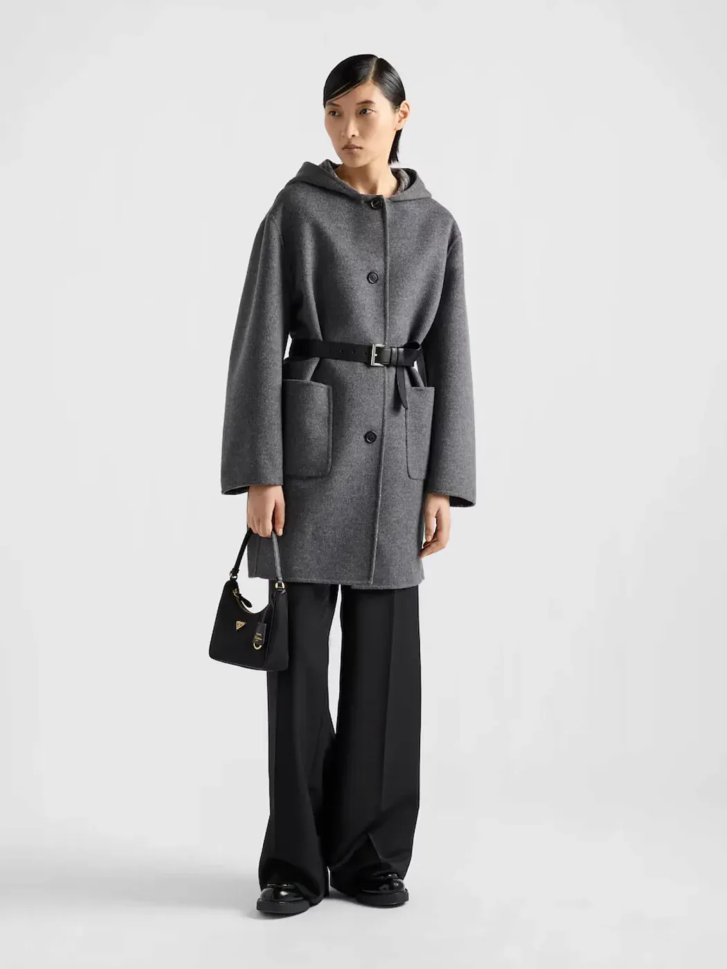 Prada Mини-сумка из Re-Nylon и сафьяновой кожи Re-Edition 2005 Black - фото 2