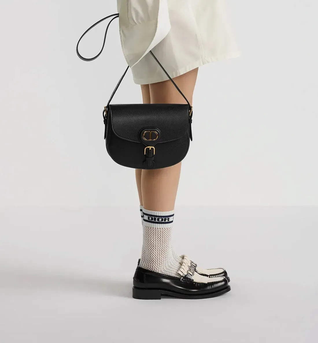 Dior Сумка Bobby grained calfskin среднего формата Black - фото 2