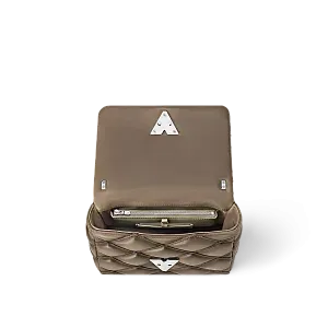 Louis Vuitton Сумка GO-14 MM Taupe - фото 4