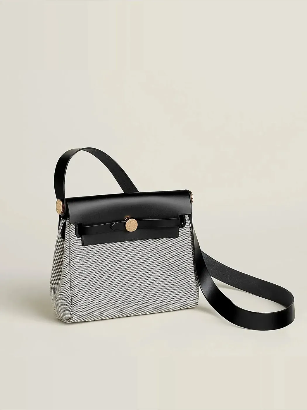 Hermès Сумка Herbag Zip 20 Noir Ecru Viking Canvas Hunter Gold Hardware - фото 2