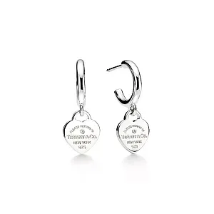 Tiffany & Co. Серьги Return to Hoop Mini Earrings in Sterling Silver with Diamonds - фото 1