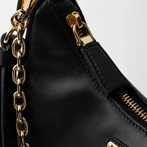 Prada Кожаная мини-сумка Re-Edition Black - фото 8
