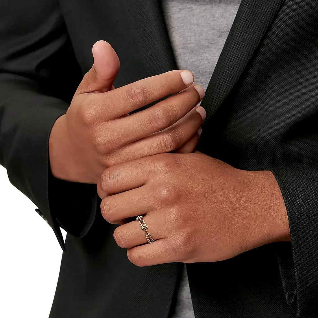 Tiffany & Co. Кольцо HardWear Micro Link Ring Yellow Gold - фото 3