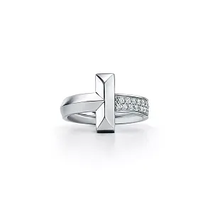 Tiffany & Co. Кольцо T T1 Ring with Diamonds White Gold - фото 1