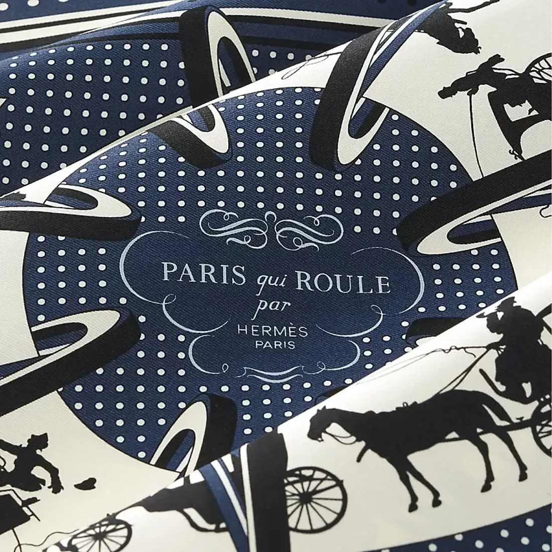 Hermès Шелковая бандана Paris Qui Roule 55 Marine / Blanc / Noir - фото 3