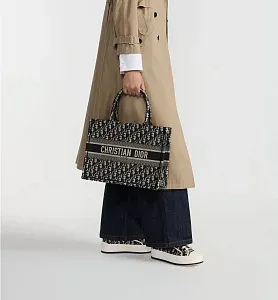 Dior Сумка Book Tote среднего формата - фото 2