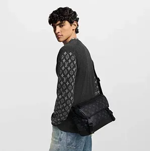 Louis Vuitton Мессенджер Voyager PM - фото 2