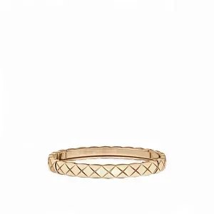 Chanel Браслет Coco Crush Beige Gold - фото 1