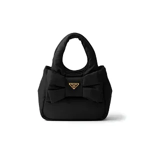 Prada Мини-сумка из стеганого Re-Nylon с бантом - фото 1